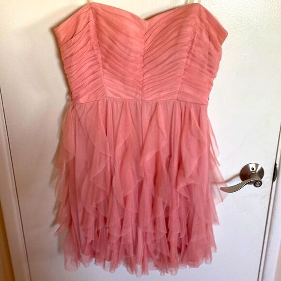 Pink sleeveless flutter ruffle dress. Size juniors 13 - Picture 1 of 11